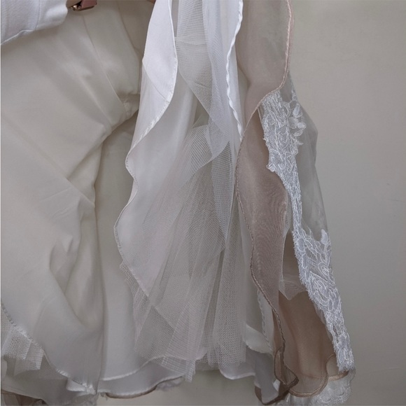 Enchanting Mon Cheri A-Line Lace Tulle Cap Sleeve Short Wedding Dress - Picture 5 of 13